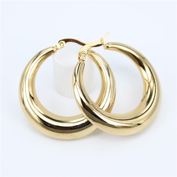 6 Pairs Gold Chunky Hoop Earrings set - Picture 11 of 11